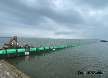 海底油、气管道铺设和维修